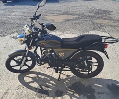 Motosiklet, 2022, 5862 km