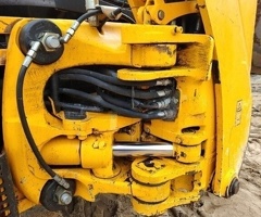 JCB, Ekskavator, 2013, 12800 km