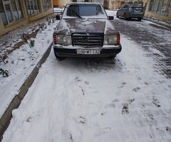 Mercedes E Class  E 200, 1992, 2.0L, 350000 km, Mexanika