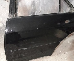 Ban-Kuza hissələr, Mercedes W212" sol arxa qapısı