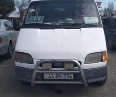 1996, 2.5L, 100000 km, Mexanika
