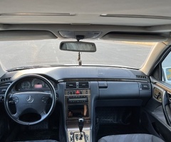 Mercedes E Class  E 240, 2001, 2.6L, 338000 km, Avtomat