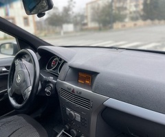 Opel  Astra, 2005, 1.8L, 258000 km, Mexanika
