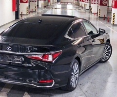 Lexus  ES 300h, 2021, 2.5L, 52000 km, Avtomat