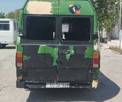 1995, 2.5L, 300000 km, Mexanika