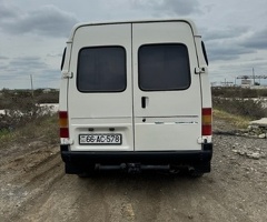 1995, 2.5L, 585000 km, Mexanika