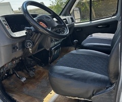 330200  , 1999, 2.4L, 279000 km, Mexanika
