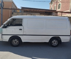 2005, 2.5L, 25467 km, Mexanika