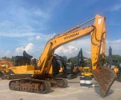 Hyundai, Ekskavator, 2016, 9000 km