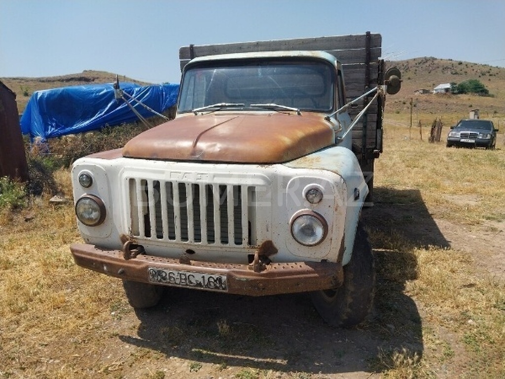 53, 1985, 4.2L, 250000 km, Mexanika