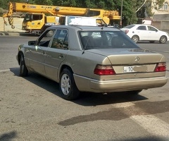 Mercedes E Class  E 250, 1993, 2.5L, 432845 km, Avtomat