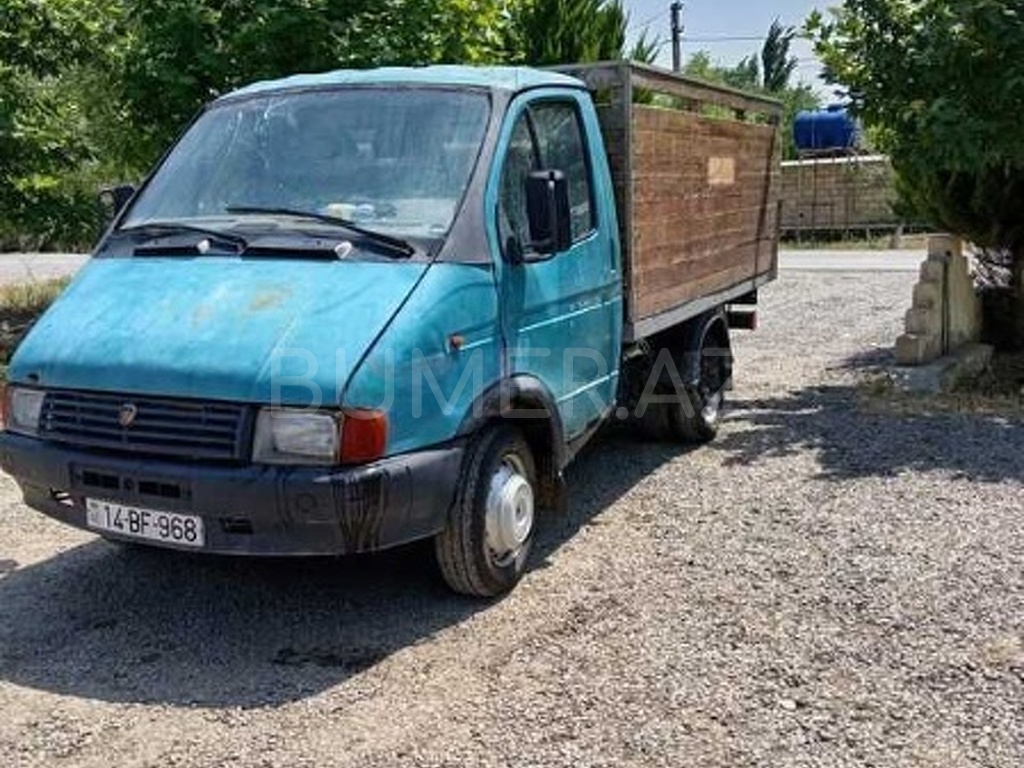 33021 , 1995, 2.5L, 100000 km, Mexanika