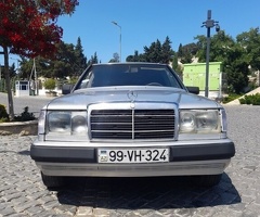 Mercedes E Class  E 200, 1989, 2.0L, 455550 km, Mexanika