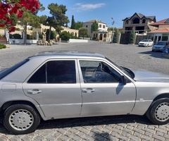 Mercedes E Class  E 200, 1989, 2.0L, 455550 km, Mexanika