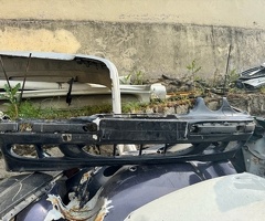 Ban-Kuza hissələr  Mercedes, "Mercedes W210" buferi