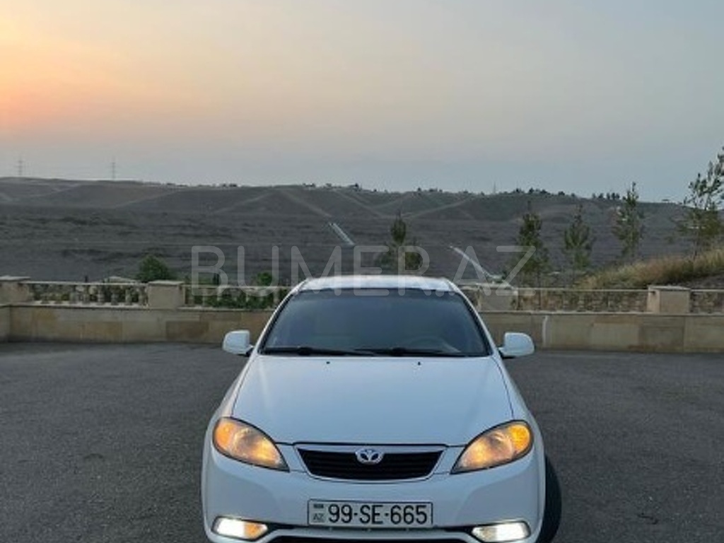Daewo  Gentra, 2014, 1.5L, 268000 km, Mexanika