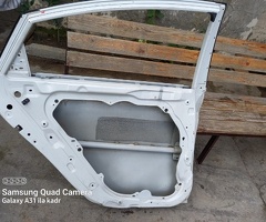 Ban-Kuza hissələr  Hyundai, "Hyundai Sonata" sol arxa qapısı