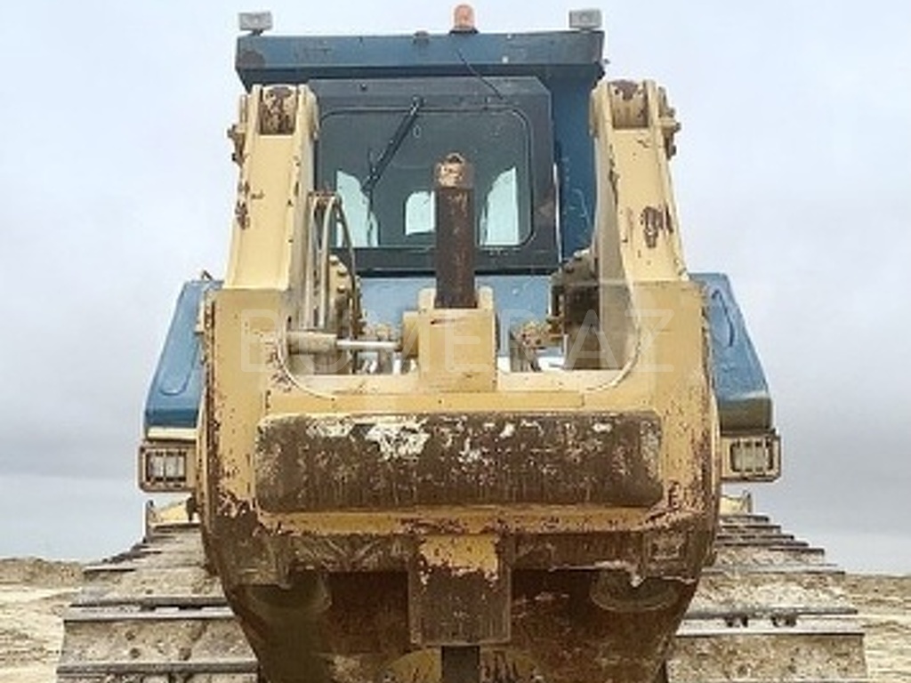 Komatsu, Buldozer, 2006, 6800 km