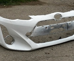 Ban-Kuza hissələr  Toyota, "Toyota Aqua" buferi
