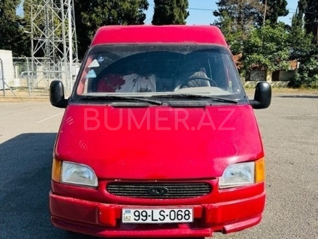 1990, 2.5L, 350000 km, Mexanika