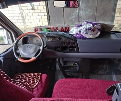 1998, 2.5L, 180000 km, Mexanika