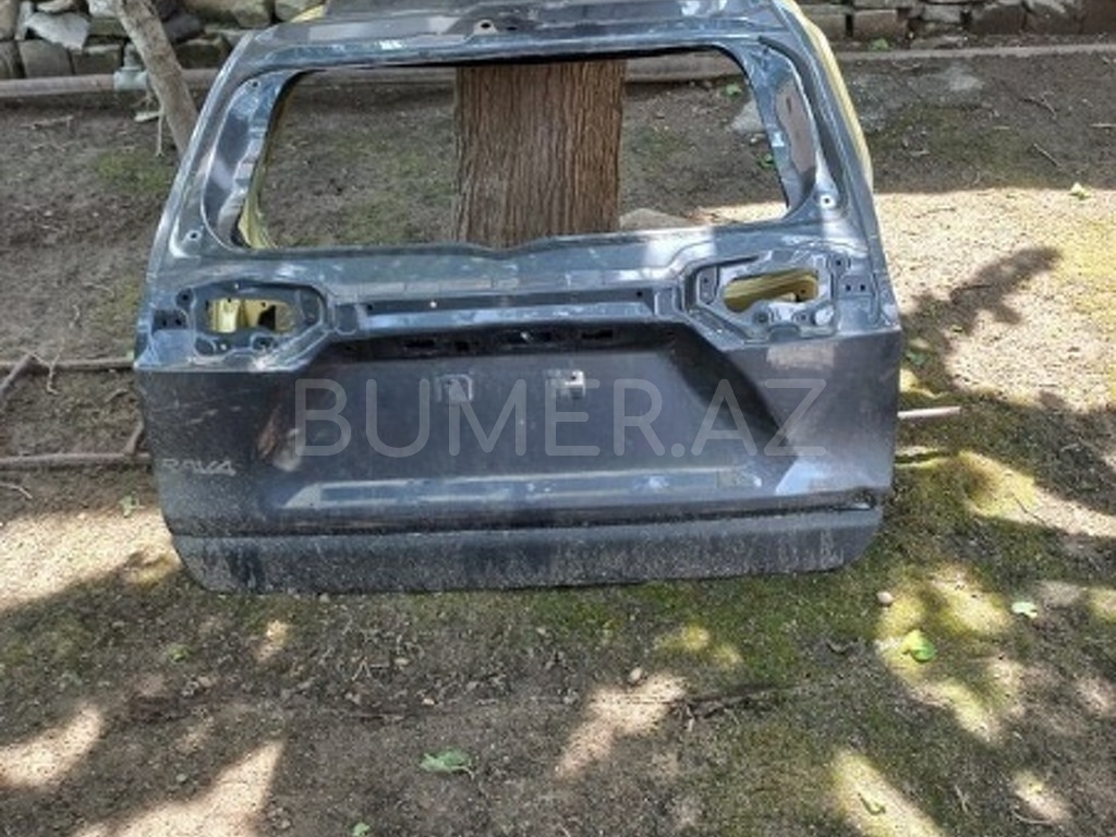 Ban-Kuza hissələr  Toyota, "Toyota Rav4 2022" baqajı