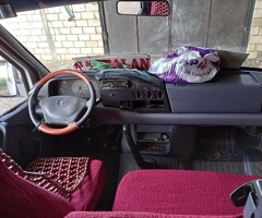 1998, 2.5L, 180000 km, Mexanika
