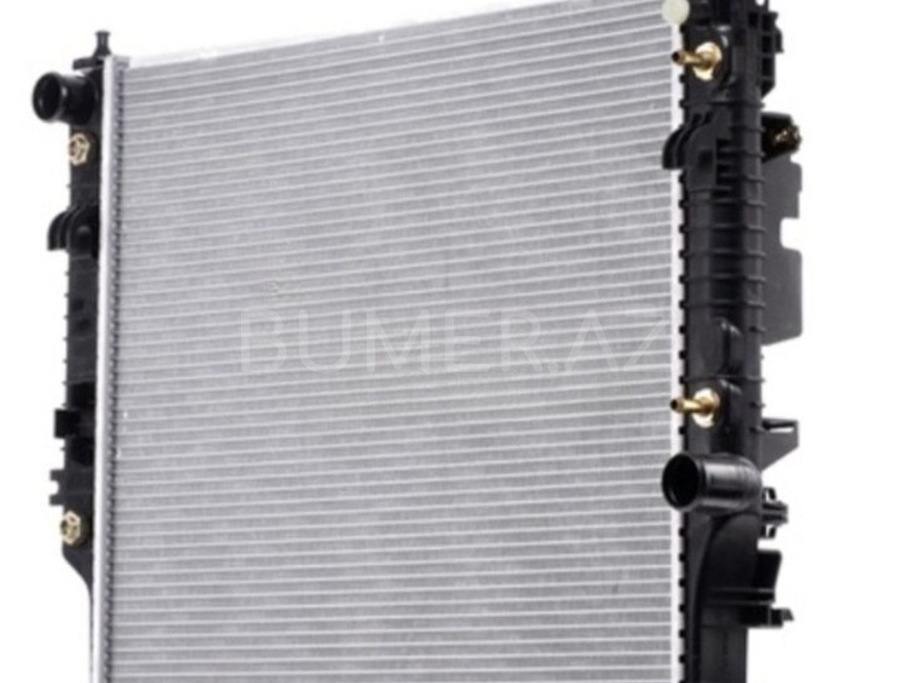 Ban-Kuza hissələr  Mercedes, "Mercedes GL 164" radiatoru