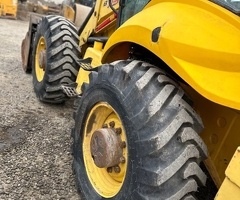 New Holland, Ekskavator, 2011, 8400 km