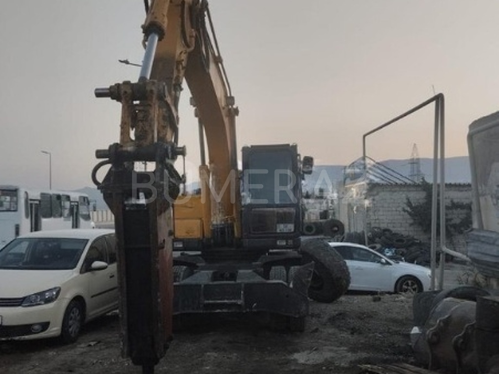 Hyundai, Ekskavator, 2008, 8000 km