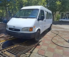 1992, 2.5L, 250000 km, Mexanika