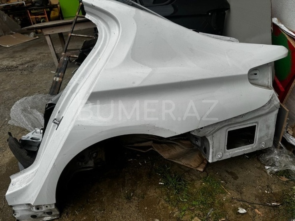 Ban-Kuza hissələr  BMW, "BMW G30" arxa qanadı