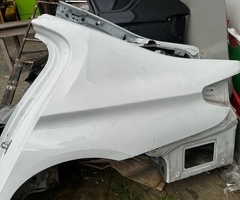 Ban-Kuza hissələr  BMW, "BMW G30" arxa qanadı