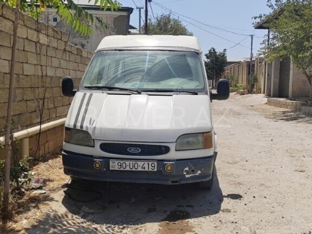 1995, 2.5L, 358000 km, Mexanika