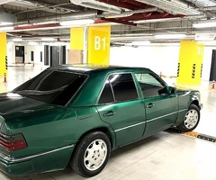 Mercedes E Class  E 200, 1989, 2.0L, 456000 km, Mexanika
