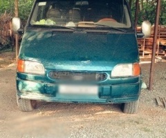 1998, 2.5L, 572831 km, Mexanika