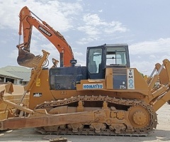 Komatsu, Buldozer, 2008, 9796 km