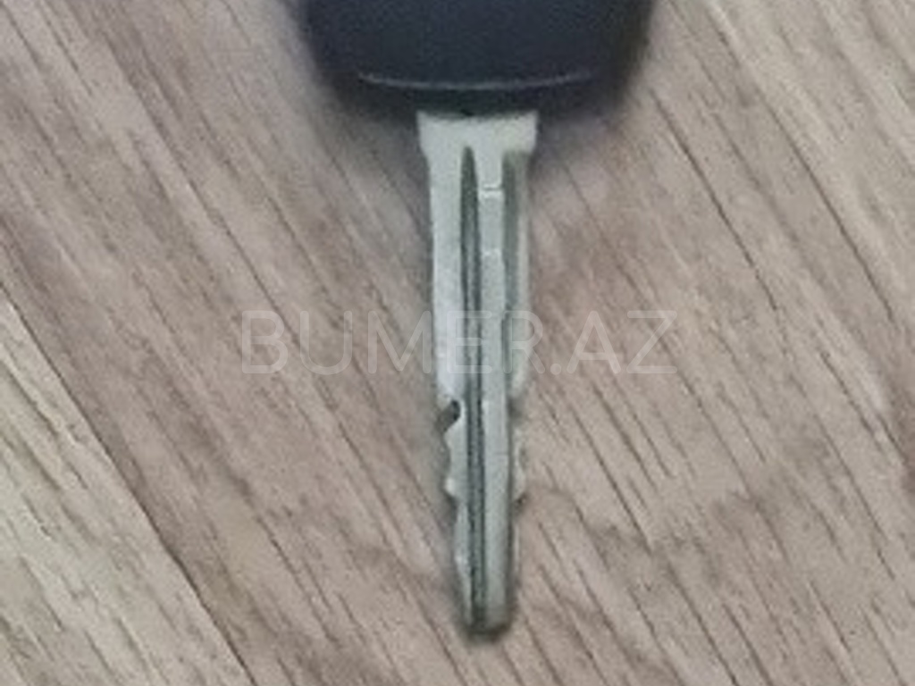 Ban-Kuza hissələr  Hyundai, "Hyundai i10" açar pultu