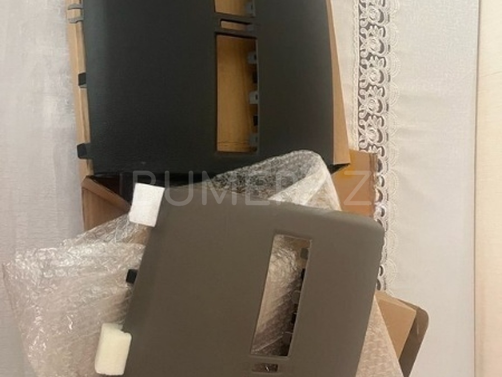 Ban-Kuza hissələr  Nissan, "Nissan Tiida" ön panel üstü