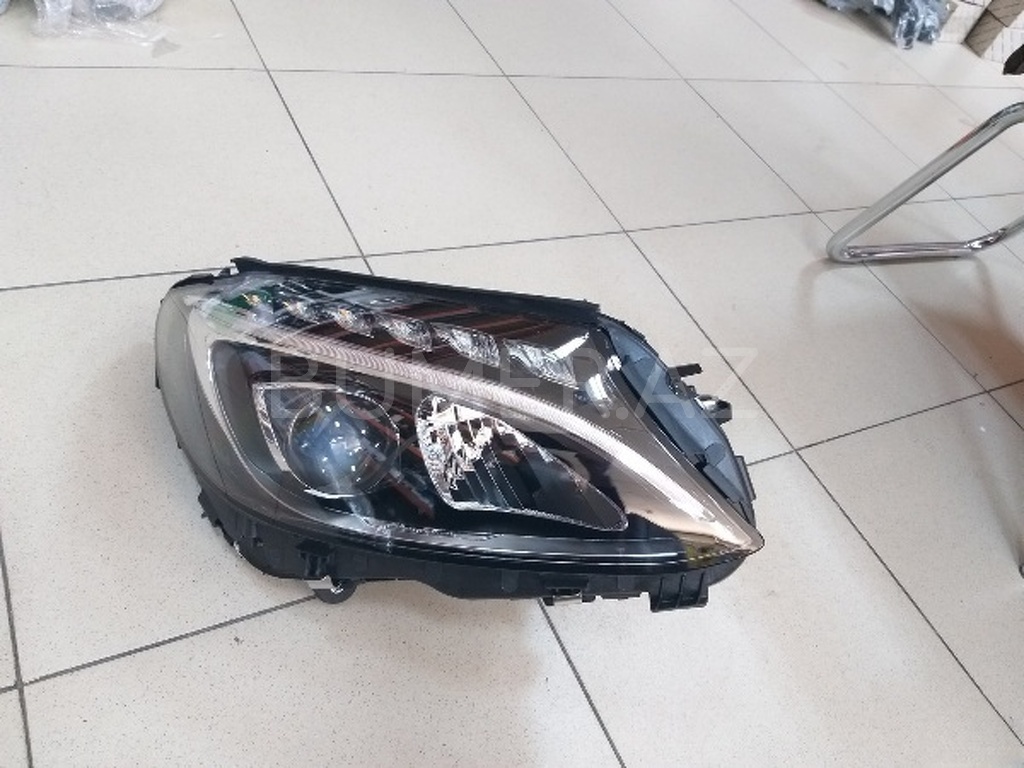 Ban-Kuza hissələr  Mercedes, Mercedes-Benz W205" farası