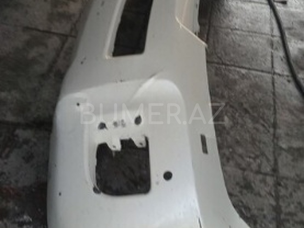 Ban-Kuza hissələr  Toyota, "Toyota Land Gruser" buferi
