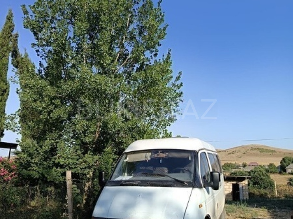 1999, 2.5L, 132485 km, Mexanika