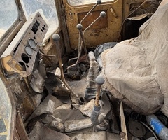 T-seriya, Buldozer, 1982, 15000 km