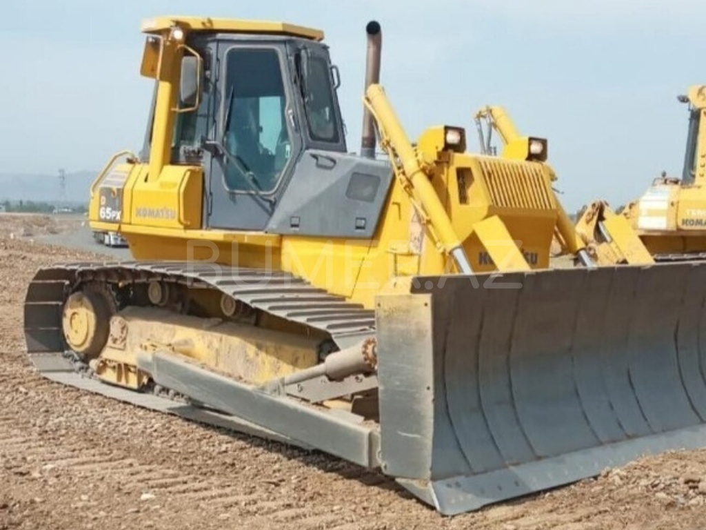 Komatsu, Buldozer, 2000, 11000 km