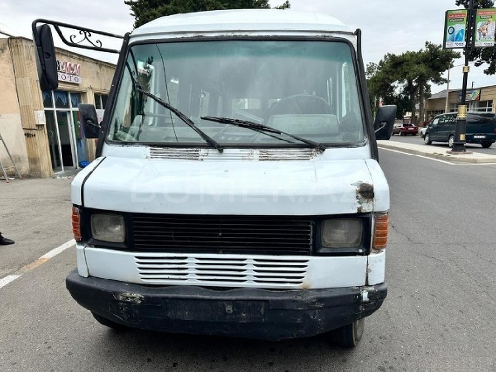 1993, 2.3L, 625314 km, Mexanika