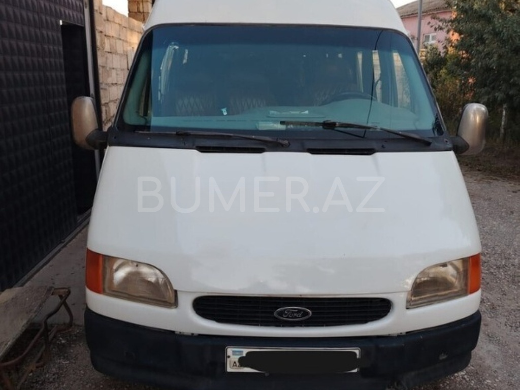 1999, 2.5L, 300000 km, Mexanika