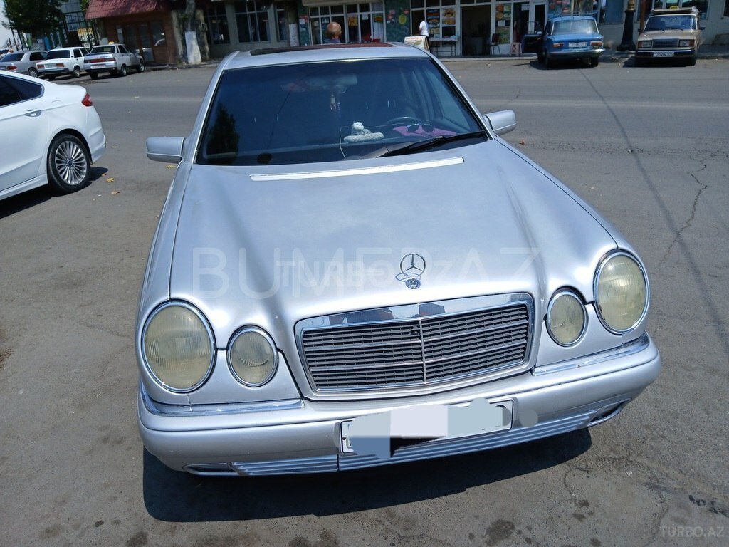 Mercedes E Class  E 200, 1996, 2.0L, 367447 km, Avtomat