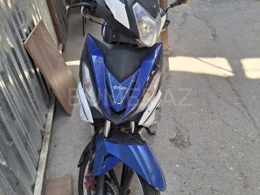 Moped, 2024, 0.05L, 12000 km