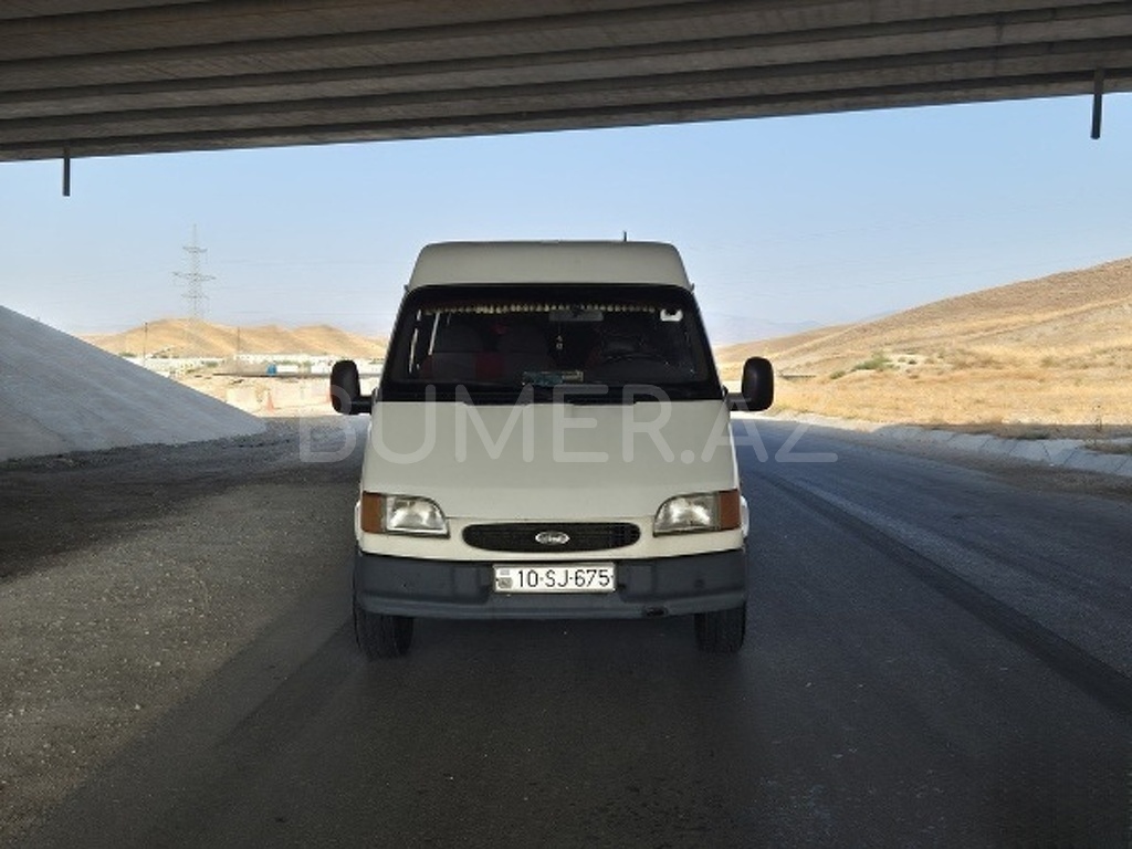 1998, 2.5L, 840000 km, Mexanika