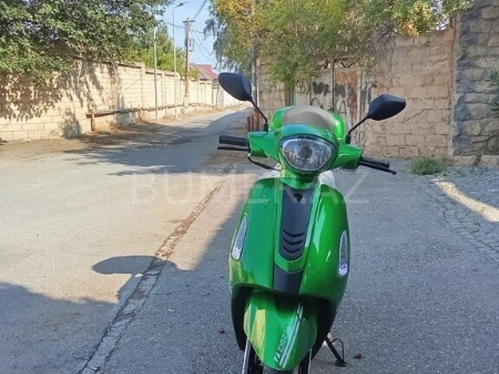 Moped, 2025, 0.05L, 730 km